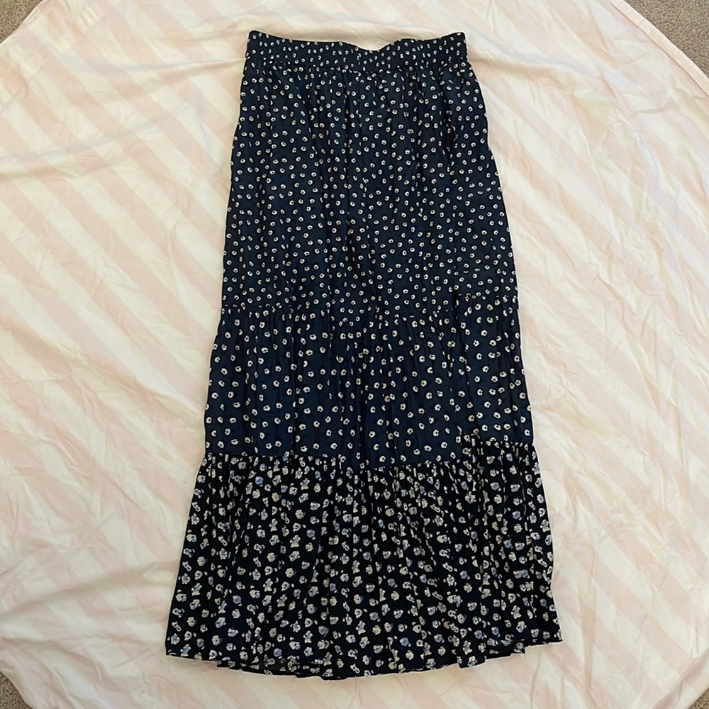 Uniqlo New long skirt. No tags.